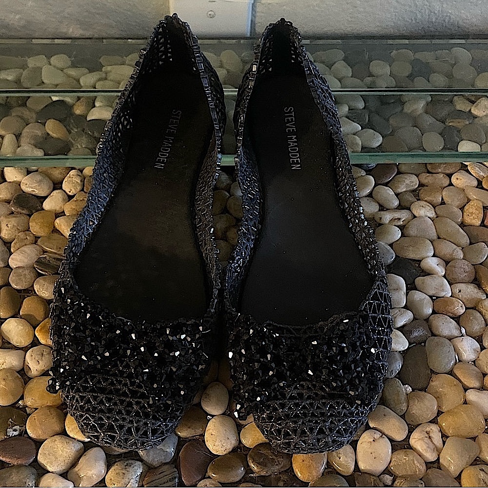 NEW STEVE MADDEN BEADED DRESSY FLAYS WITH BOWS